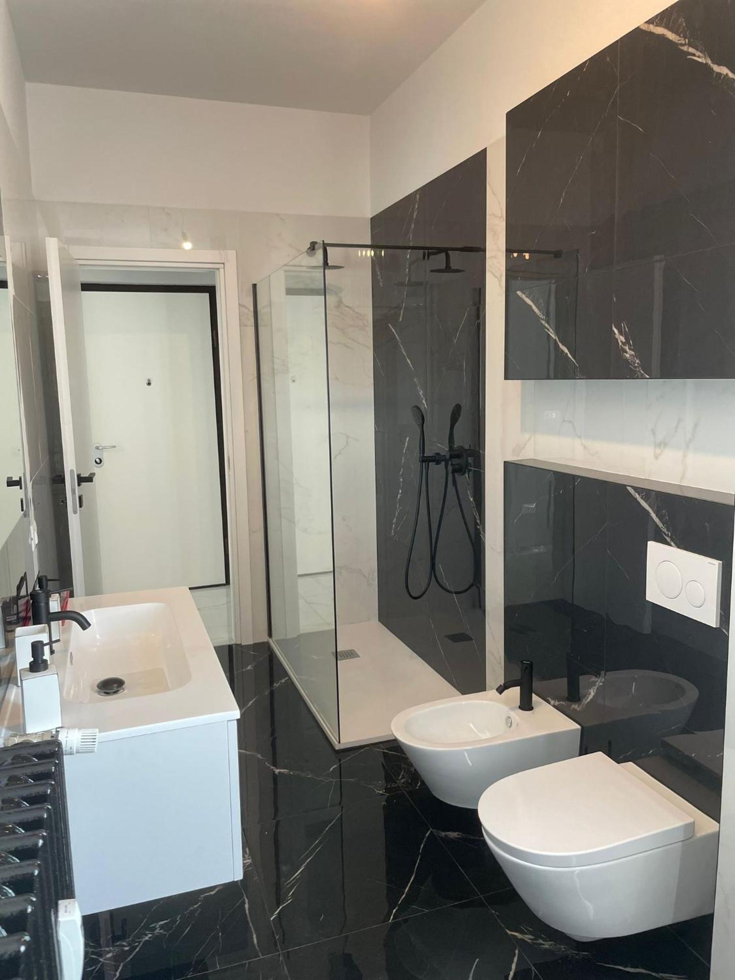 Luxury Home 100 Mq A Stone'S Throw From The Duomo ミラノ エクステリア 写真